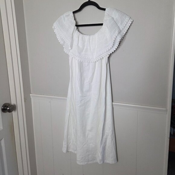 Boden Dresses & Skirts - BODEN Solid White Ruffle Neckline Cotton Dress NWT